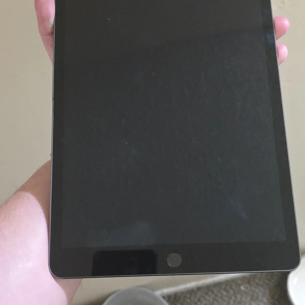 Apple iPad 9th Generation - Elegant Space Grey Tablet